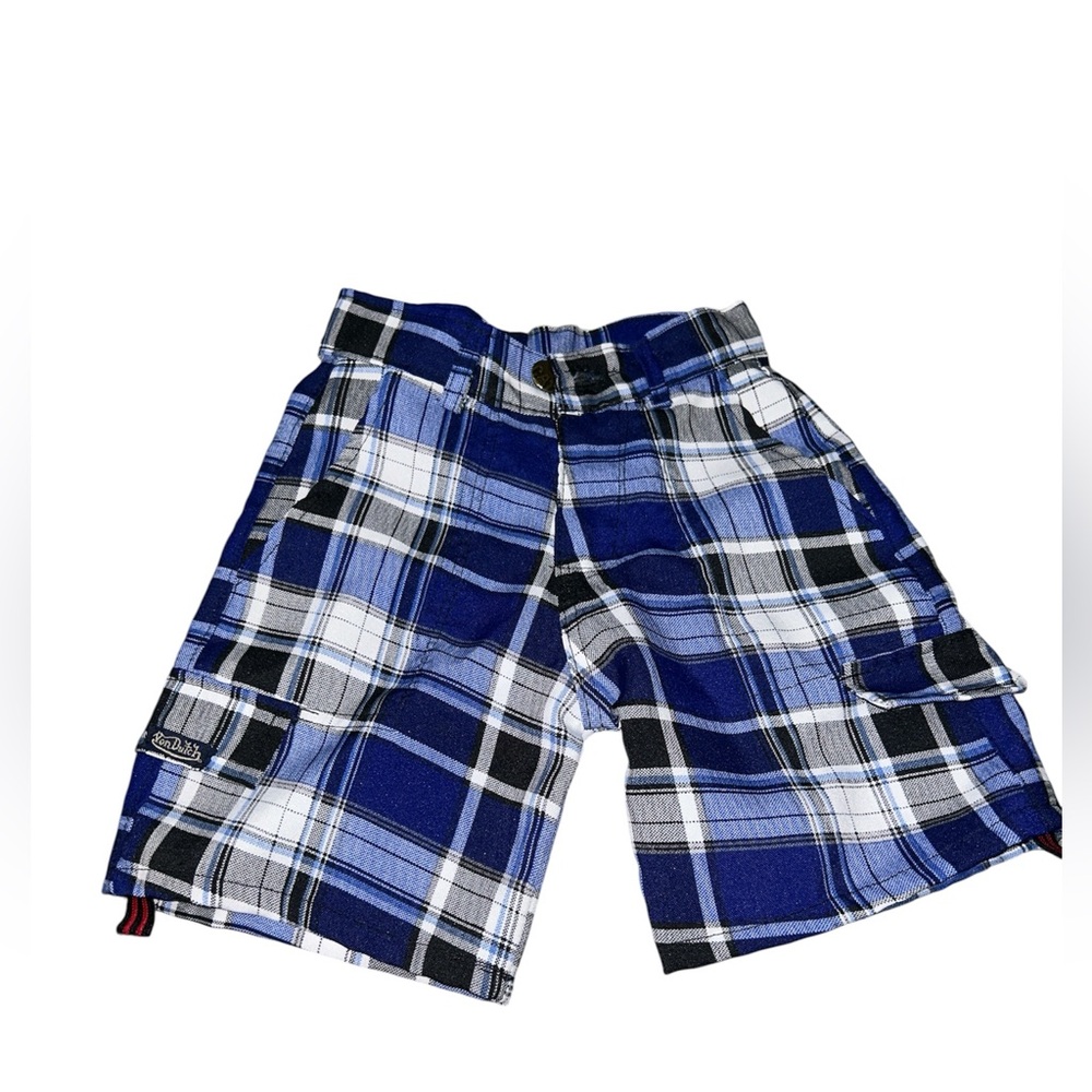 Checkered shorts for children size 4T.